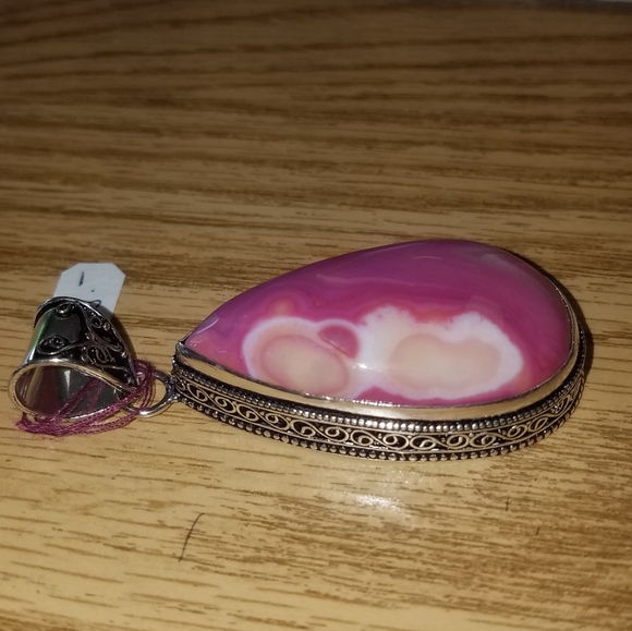 New Pink banded agate pendant Large - Picture 4 of 7